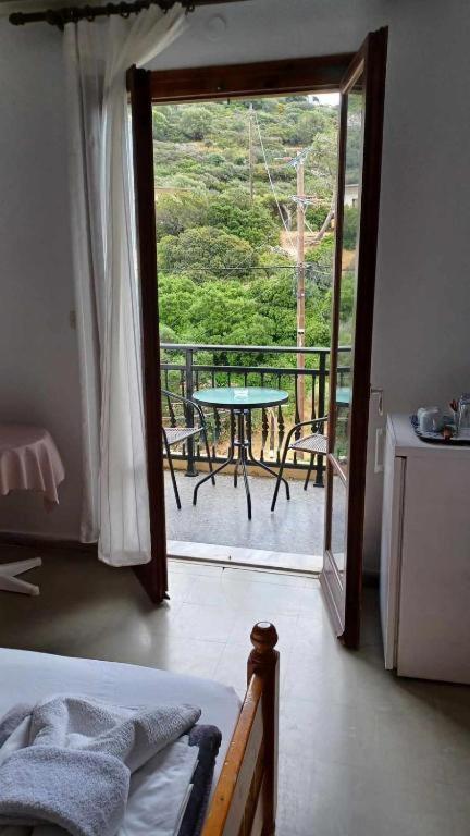 Hotel Rena Agios Kirykos  Luaran gambar