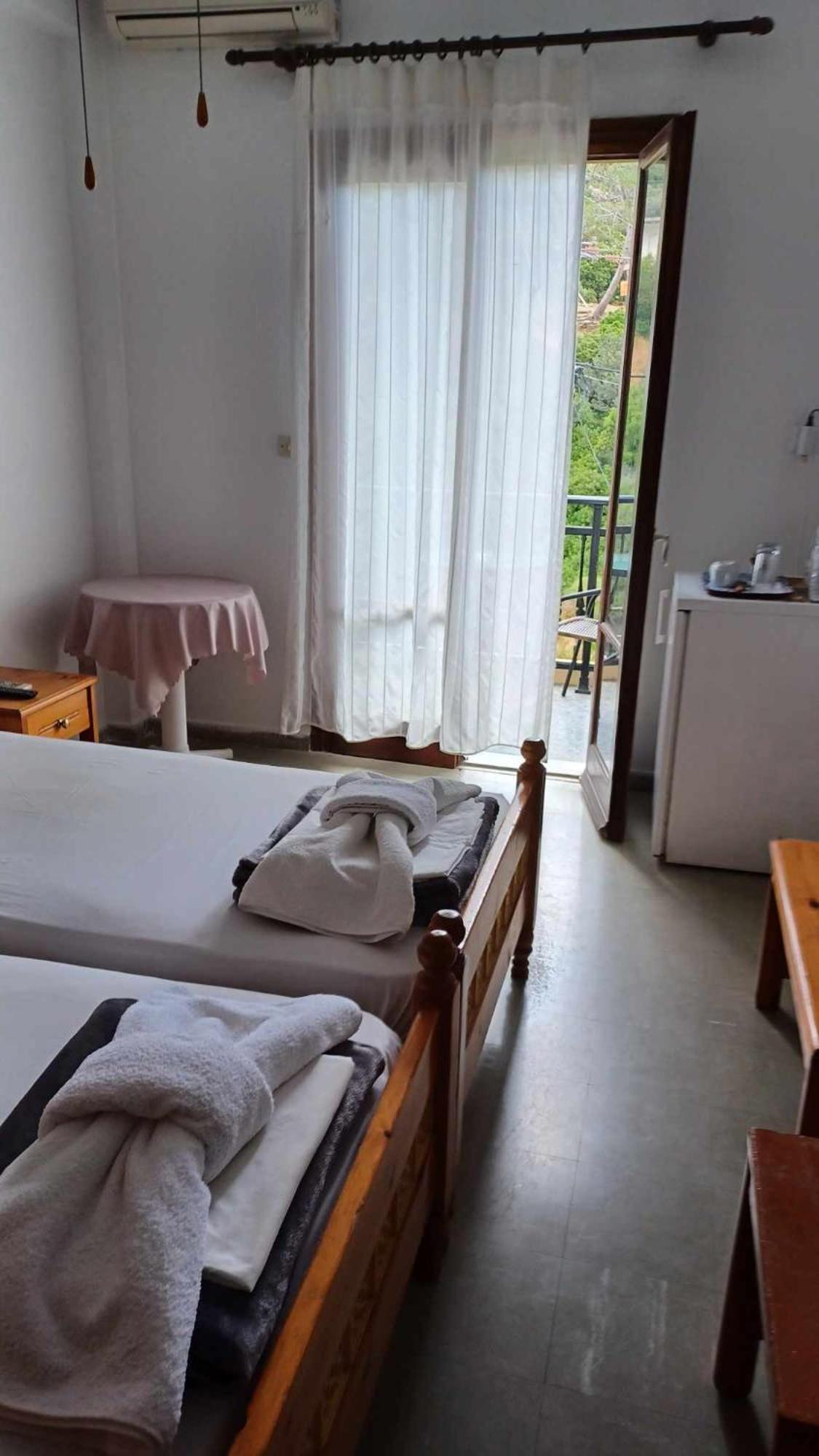 Hotel Rena Agios Kirykos  Luaran gambar